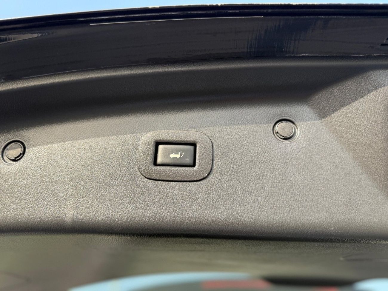 Nissan Armada SL 4WD