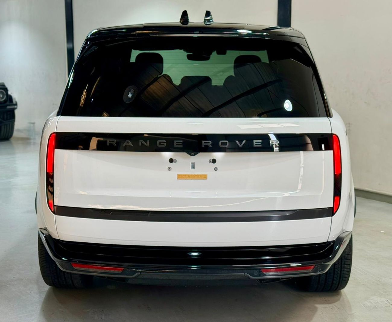 لاند روفر رينج روفر P530  SE