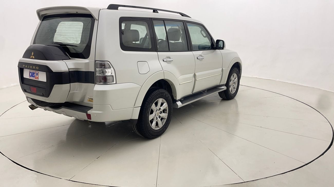 Mitsubishi Pajero GLS MIDLINE 3 | Zero Down Payment | Home Test Drive