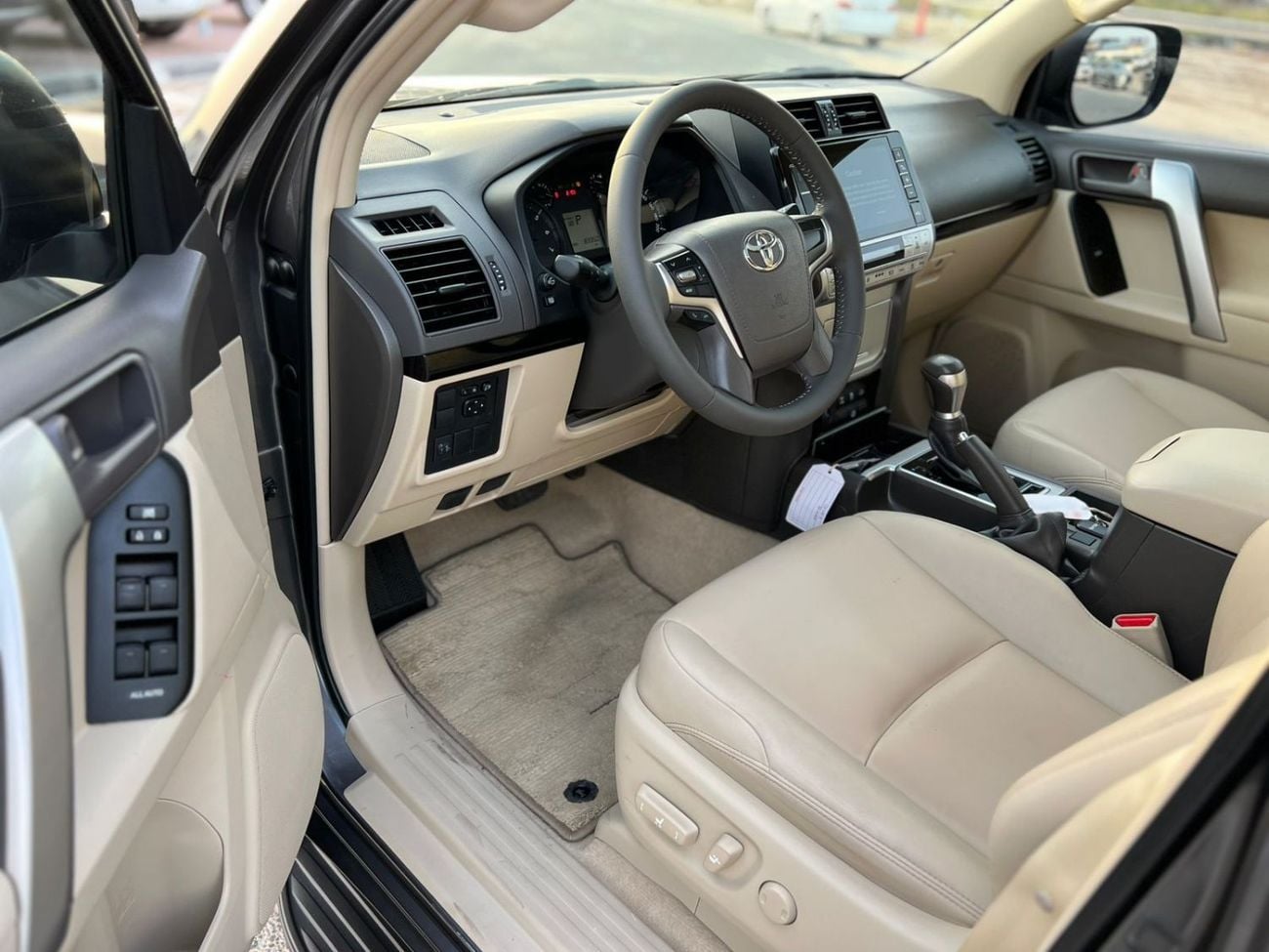 Toyota Prado TX-L 2022 Toyota Prado Full Option 4.0L V6 - AWD 4x4 GCC- Electric Seat - Rear CAM & Sensors - Cool B