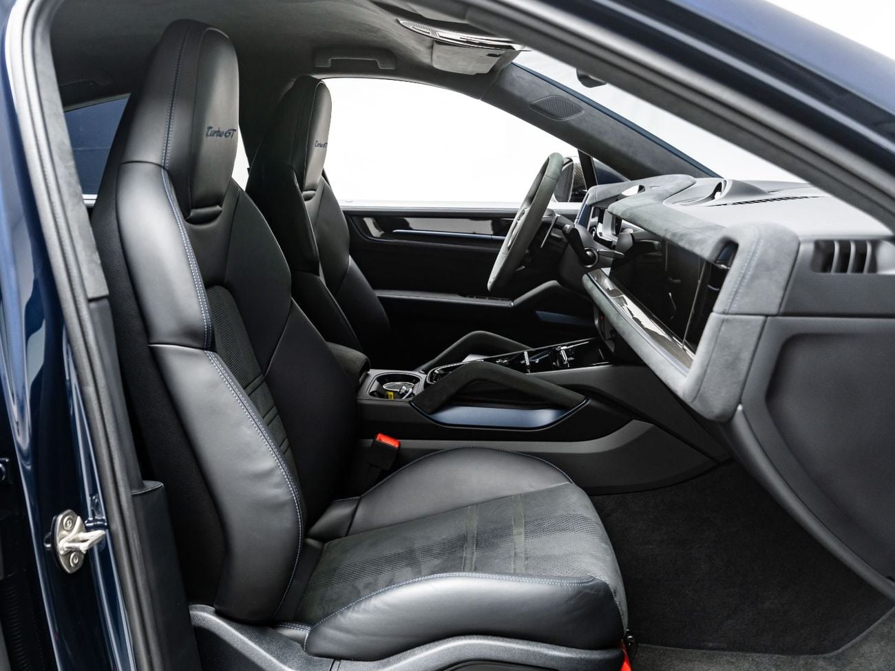 Porsche Cayenne 2025 Porsche Cayenne Turbo GT, Twin-Turbocharged 4.0 V8, 631 bhp, 8-Speed Auto PDK