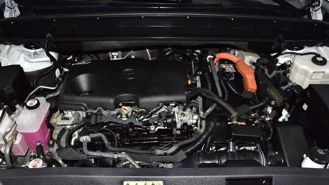 Toyota Highlander GLE HEV EXCELLENT DEAL for our Toyota Highlander Hybrid ( 2023 Model ) in White Color GCC Specs