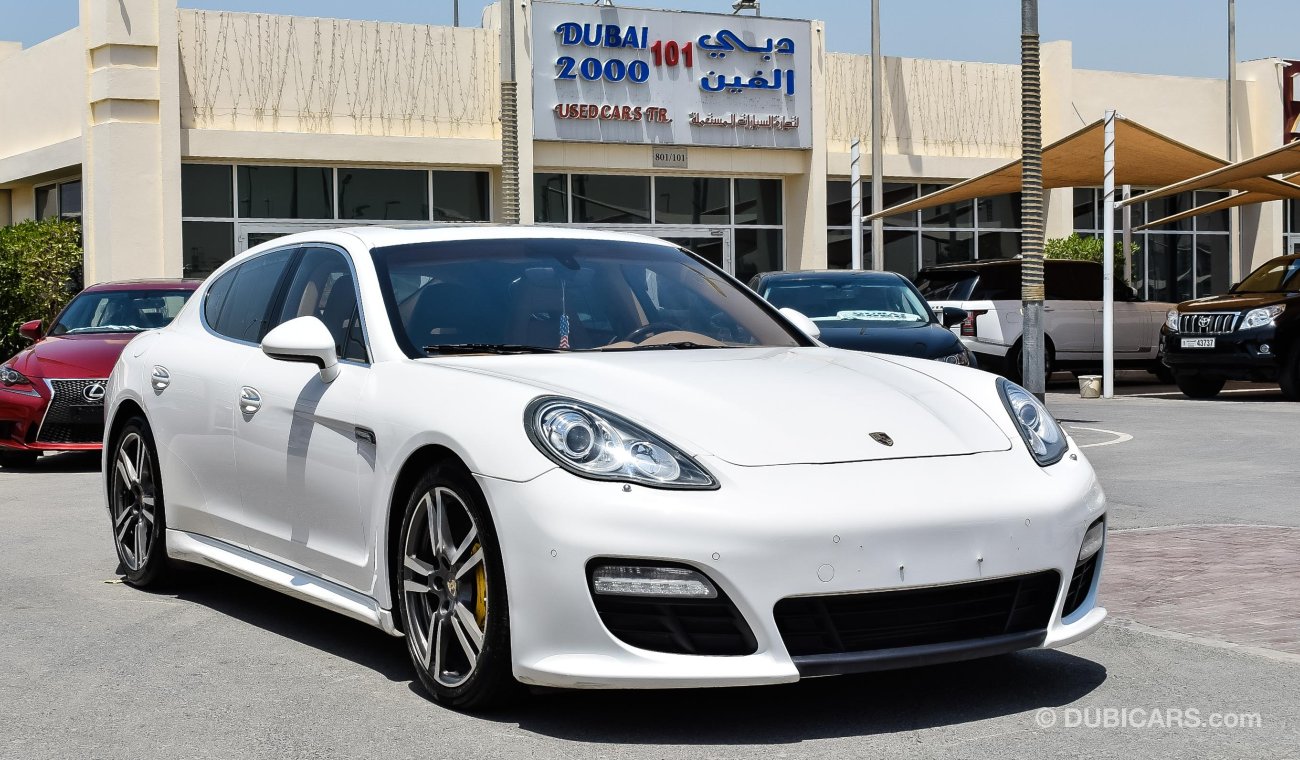 Porsche Panamera 4S