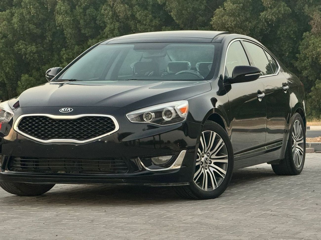 كيا كادنزا حالة ممتازة ولا تحتاج لأي مصاريف