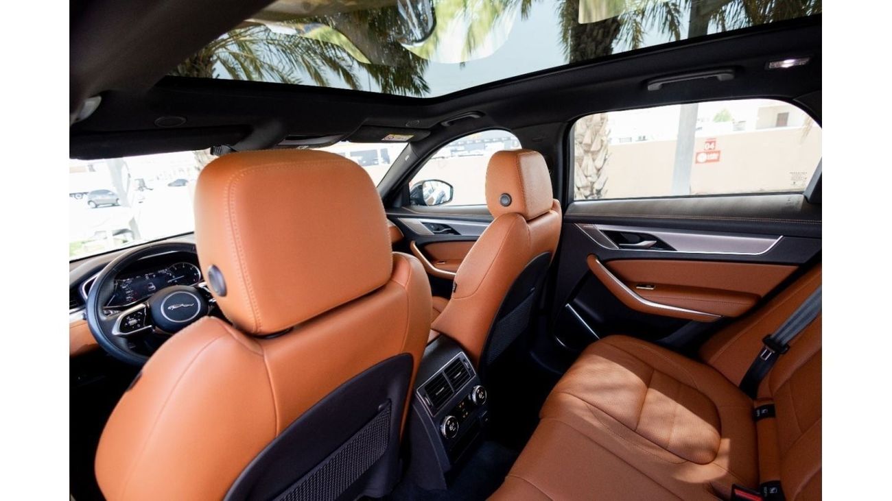 جاكوار F بيس Jaguar F-Pace R-Dynamic SE P250 2022 GCC under Agency Warranty and Service Contract with Flexible Do