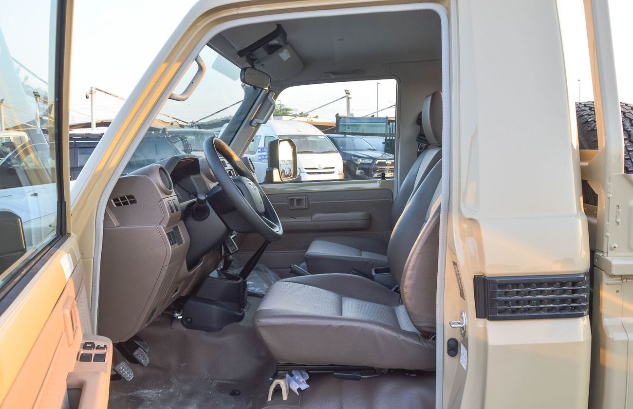 Toyota Land Cruiser Pick Up TOYOTA LAND CRUISER 79 2.8L SC MT DIESEL PICKUP 2025