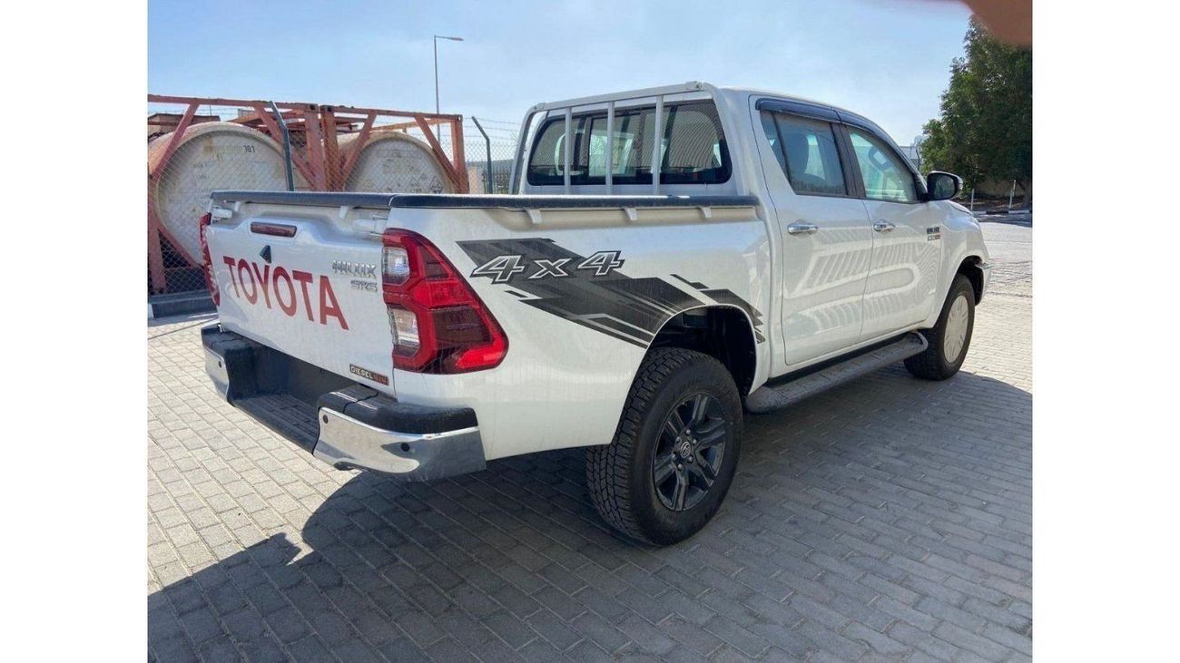 تويوتا هيلوكس DC DIESEL 2.4L 4x4 6AT FOR EXPORT