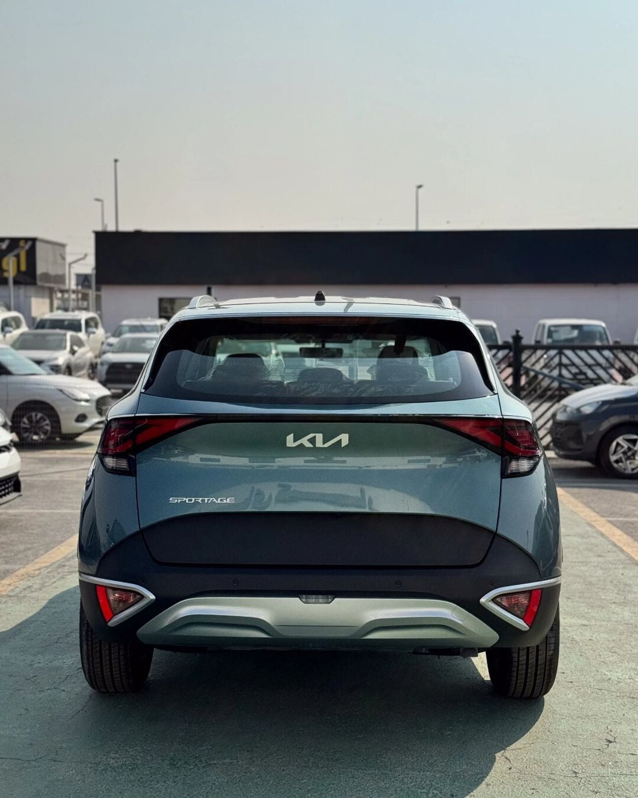Kia Sportage DLX KIA SPORTAGE 2.0L - 2025 MODEL GCC SPECS