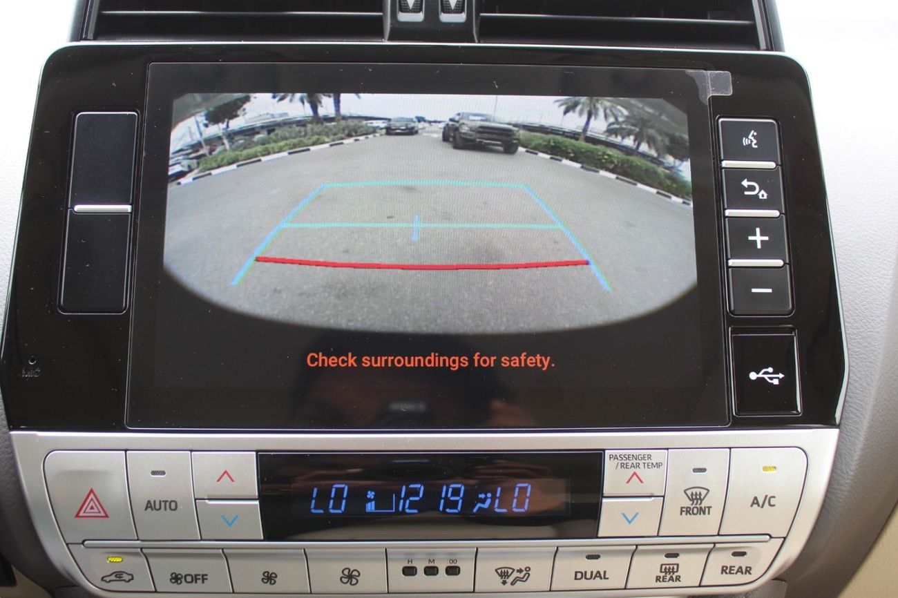 Toyota Prado TOYOTA LAND CRUISER PRADO GXR 4.0 2023 GCC AL FUTTAIM WARRANTY & SERVICE CONTRACT IN MINT CONDITION