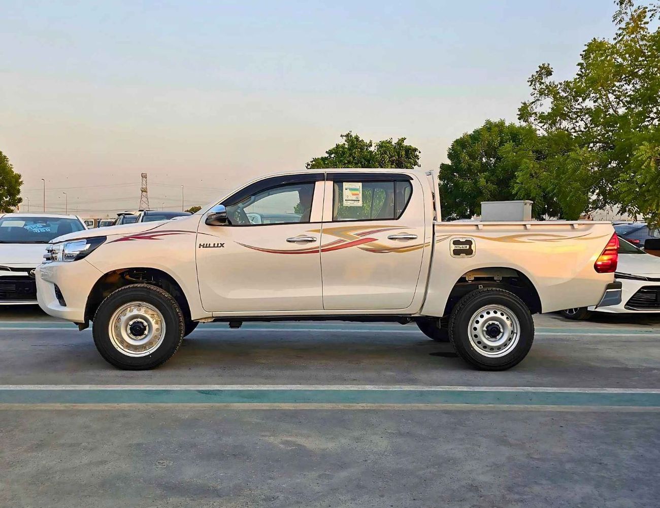 Toyota Hilux NARROW BODY/DOUBLE CABIN /2.4L DIESEL/2 AIR BAG, KEYLESS ENTRY, POWER WINDOWS/ (CODE # HD)