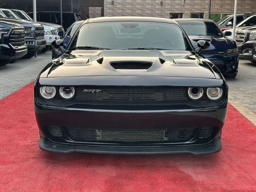 Dodge Challenger SRT Hellcat 6.2L (717 HP)