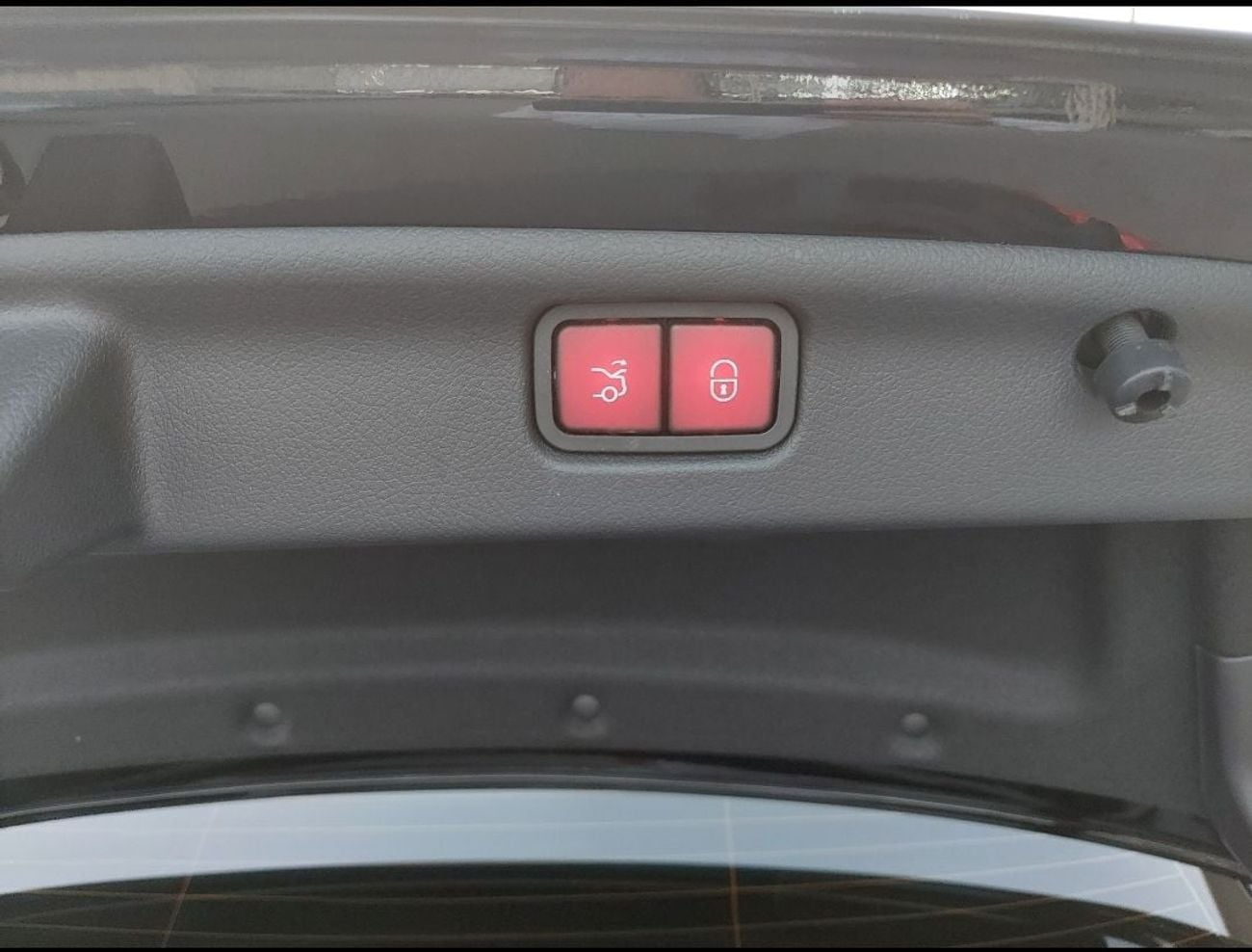 مرسيدس بنز C 300 PREMIUM PLUS