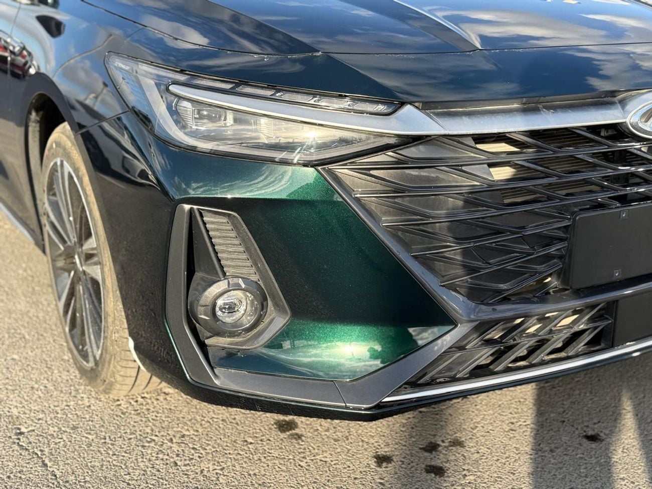 شيري أريزو 8 CHERY ARRIZO 8 - EXECUTIVE 2.0L Turbo - GCC Specs - BRAND NEW 2024 MODEL