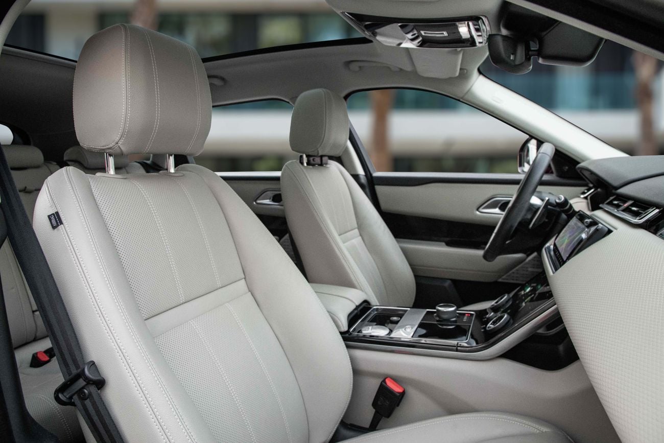 Land Rover Range Rover Velar P250 R-Dynamic SE Range Rover Velar P250 R-Dynamic SE | 2,742 P.M | 0% Downpayment | Perfect Condition!