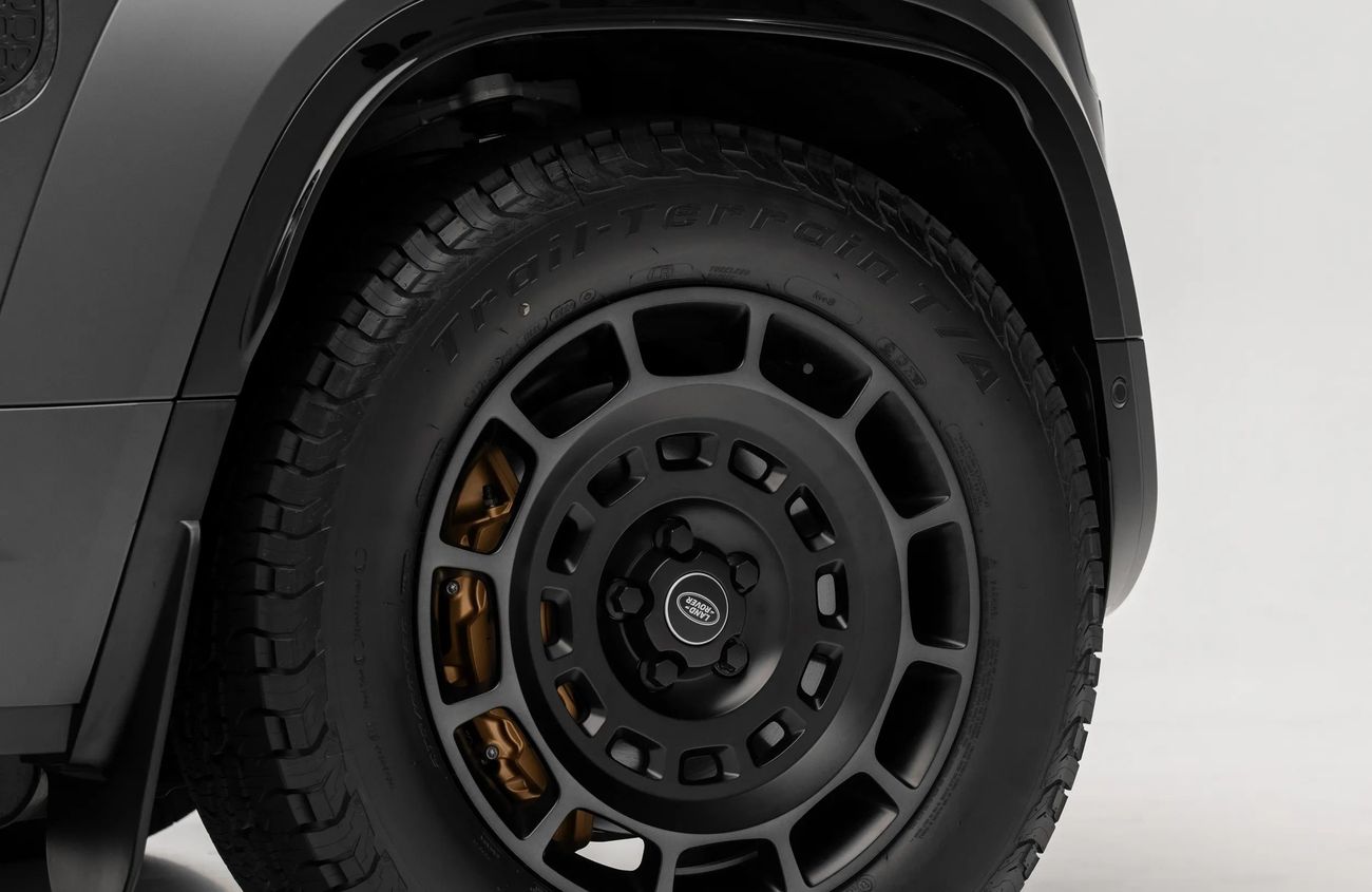 Land Rover Defender 4.4L V8 Twin-Turbo Mild Hybrid Engine