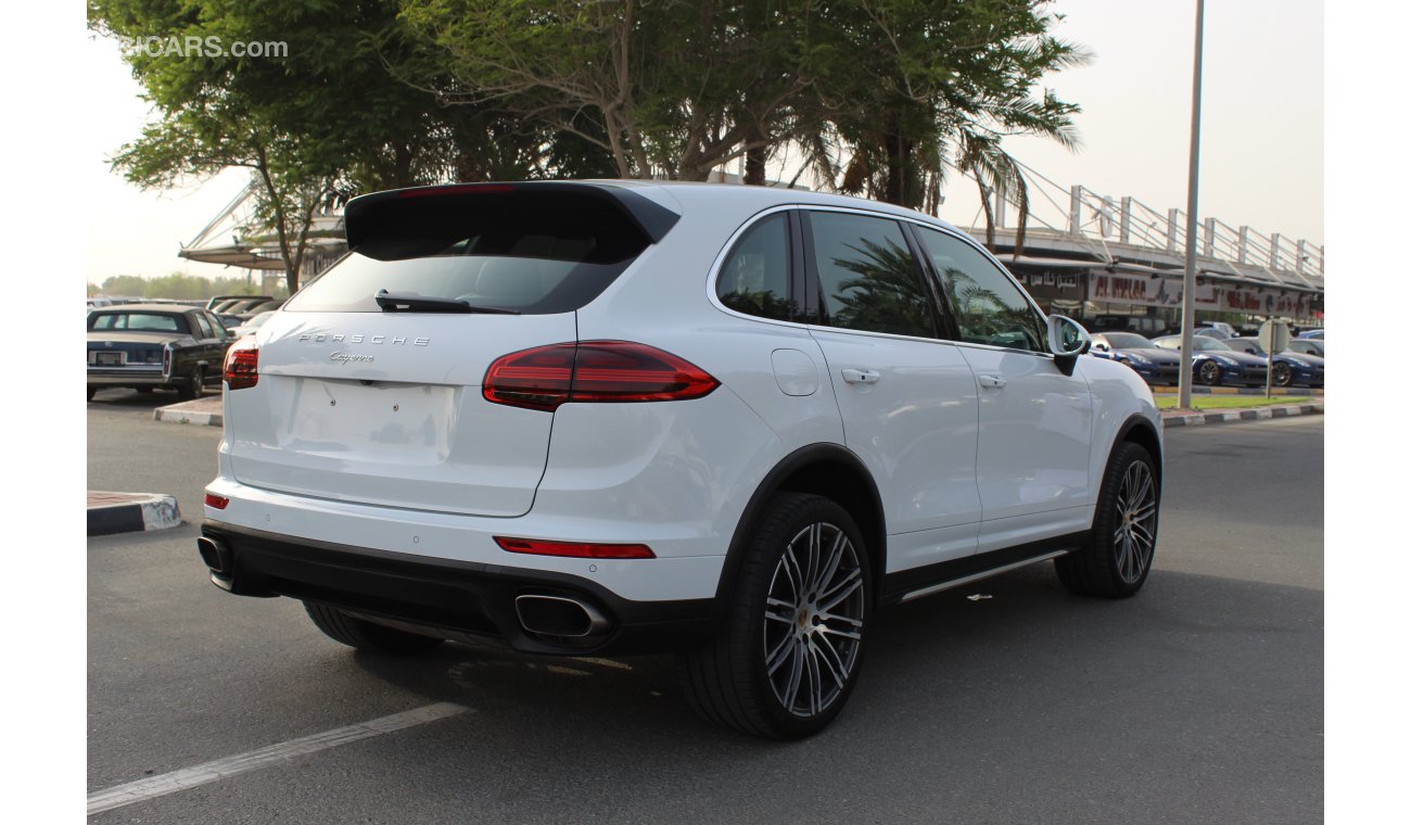 Porsche Cayenne GCC Specs Under warranty