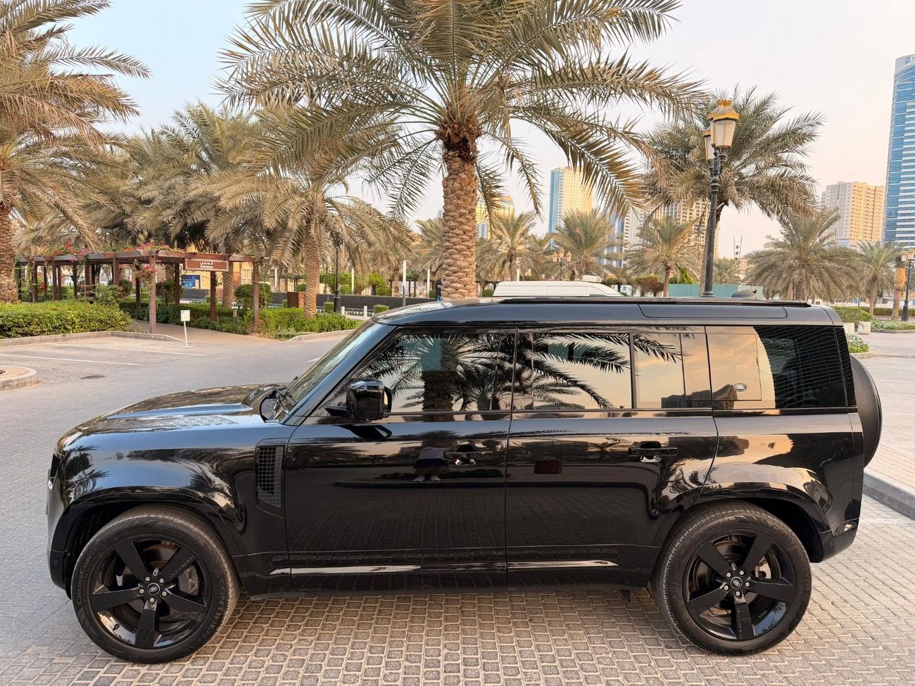 لاند روفر ديفندر 110 D300 X-Dynamic HSE Sport Right Hand Drive exported from Australia