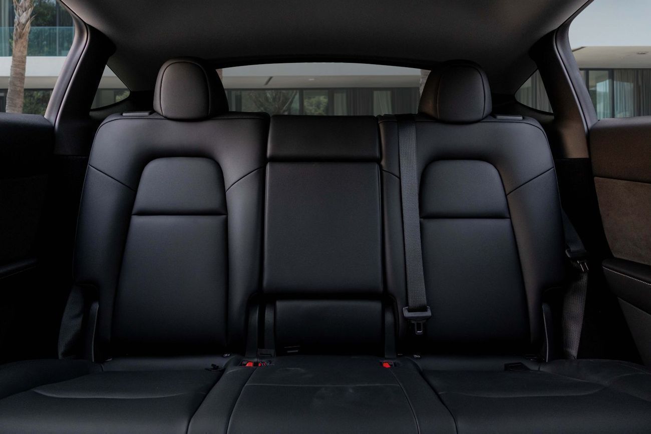 Tesla Model Y Long Range | 2,977 P.M | 0% Downpayment | Full Tesla Warranty | One Owner!