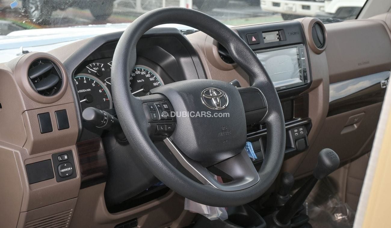 Toyota Land Cruiser 70 LC76 Hardtop 4.0L Petrol V6 5Doors, M/T 2025