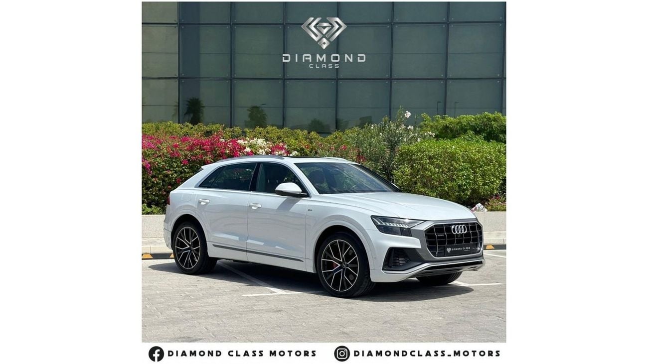 Audi Q8 Audi Q8 S-Line 55 TFSI Quattro Top Option GCC Panoramic  Head-Up Display  360 Camera  202 Under Warr