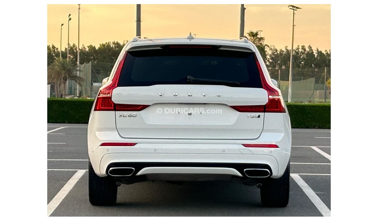 Volvo XC60 R Design XC-60 T5 R-DESIGN 2019 GCC // ORGINAL PAINT // FSH // UNDER WARRANTY // 2KEYS