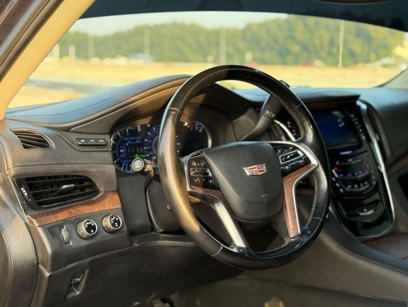 كاديلاك إسكالاد Platinum 6.2L