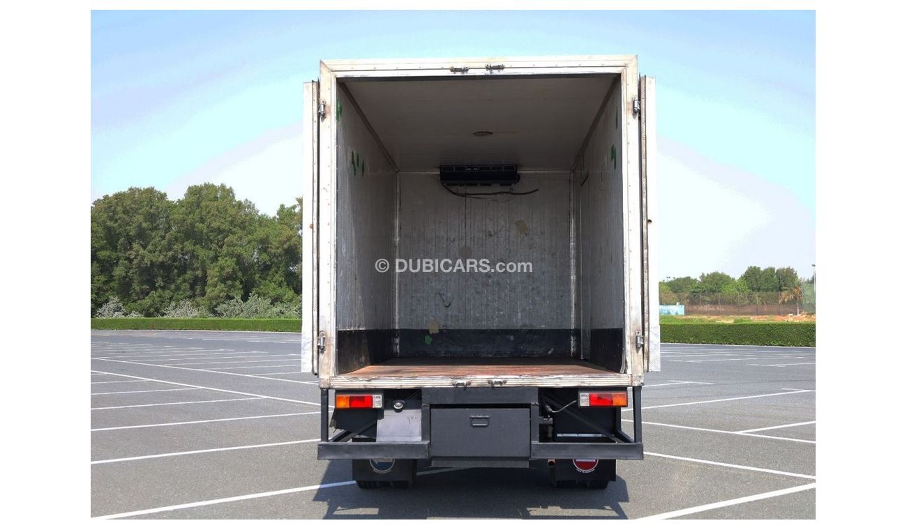 Mitsubishi Fuso Canter SUMMER OFFER | SHORT CHASSIS CHILLER BOX | DIESEL | GCC SPECS | EXCELLENT CONDITION
