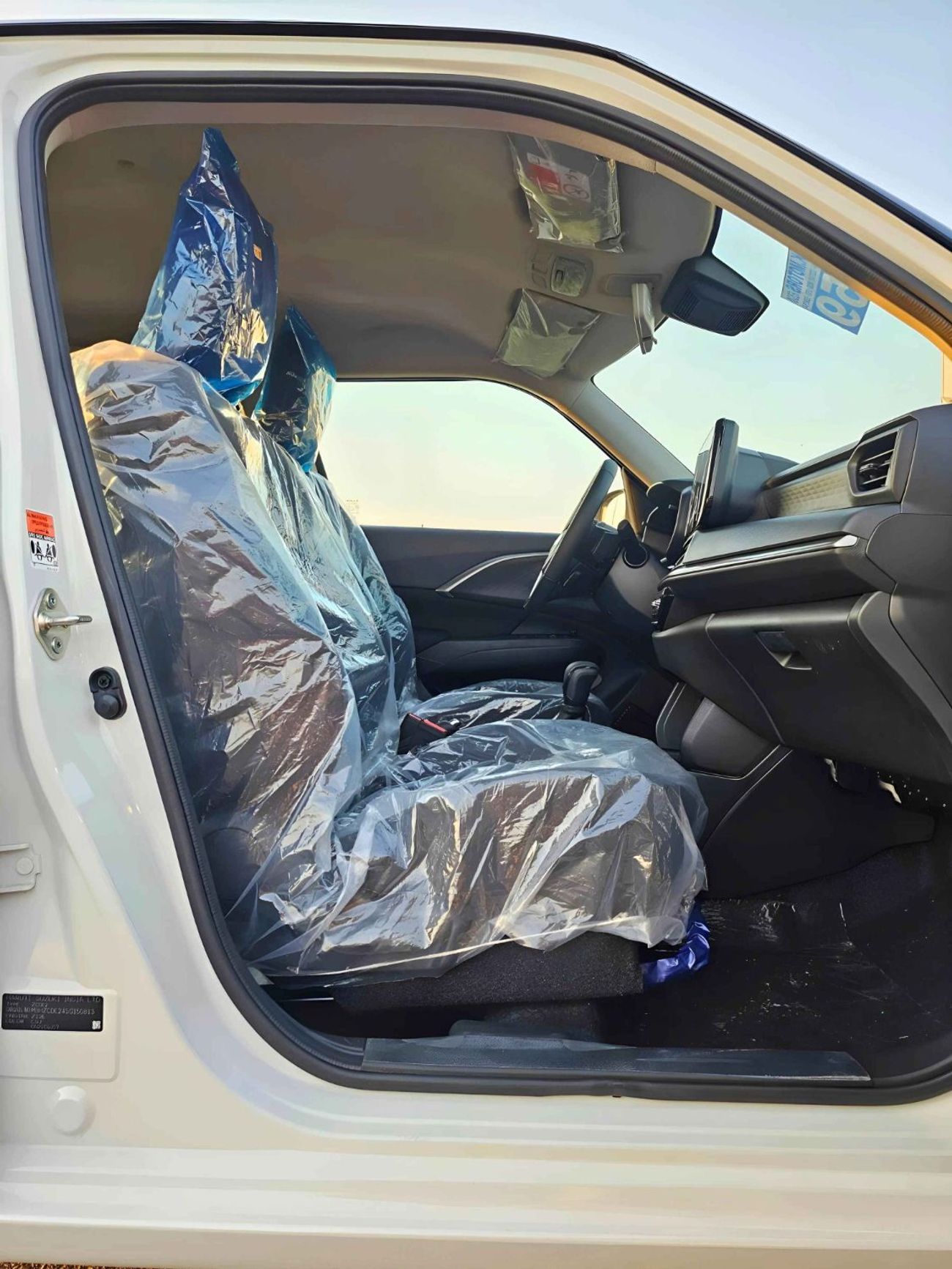 سوزوكي سويفت GLX | DUAL TONE | 1.2L V4 PETROL | PUSH START | RADAR | DVD CAMERA | GCC | HIGH OPTION | CODE