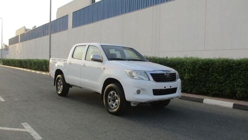 Toyota Hilux TOYOTA HILUX 2012 DIESEL 4X4 GULF SPACE