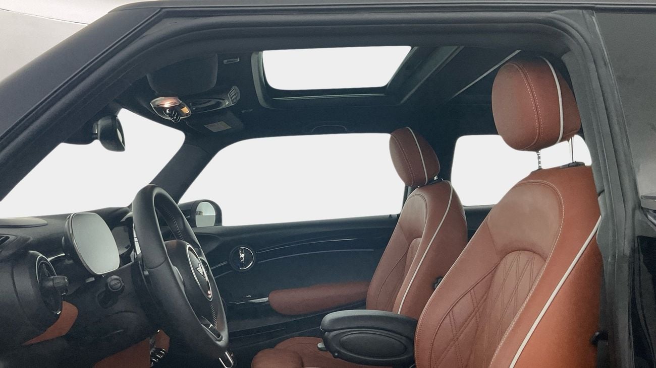 Mini Cooper S Standard | upto AED 20,000 Ramadan Discount | Guaranteed Warranty | 0 Down Payment