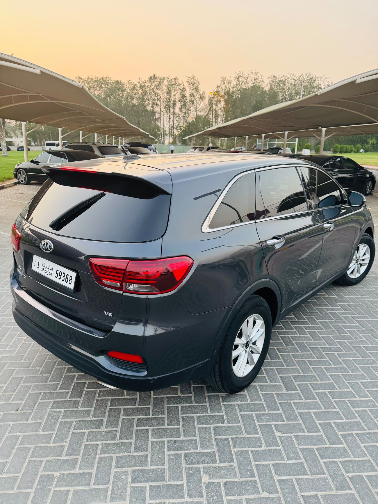 Kia Sorento EX 3.3L V6