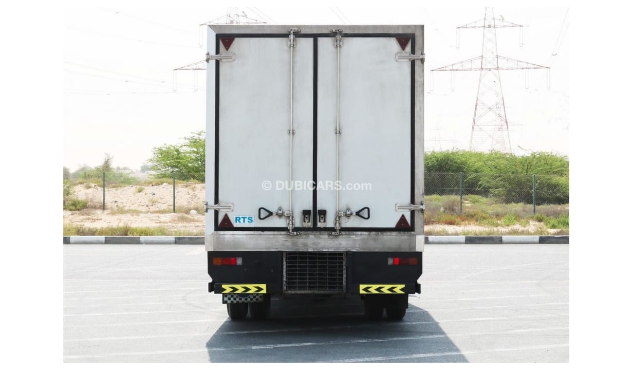 Mitsubishi Fuso Canter 2017 | MITSUBISHI FUSO CANTER CHILLER BOX | GCC SPECS AND EXCELLENT CONDITION