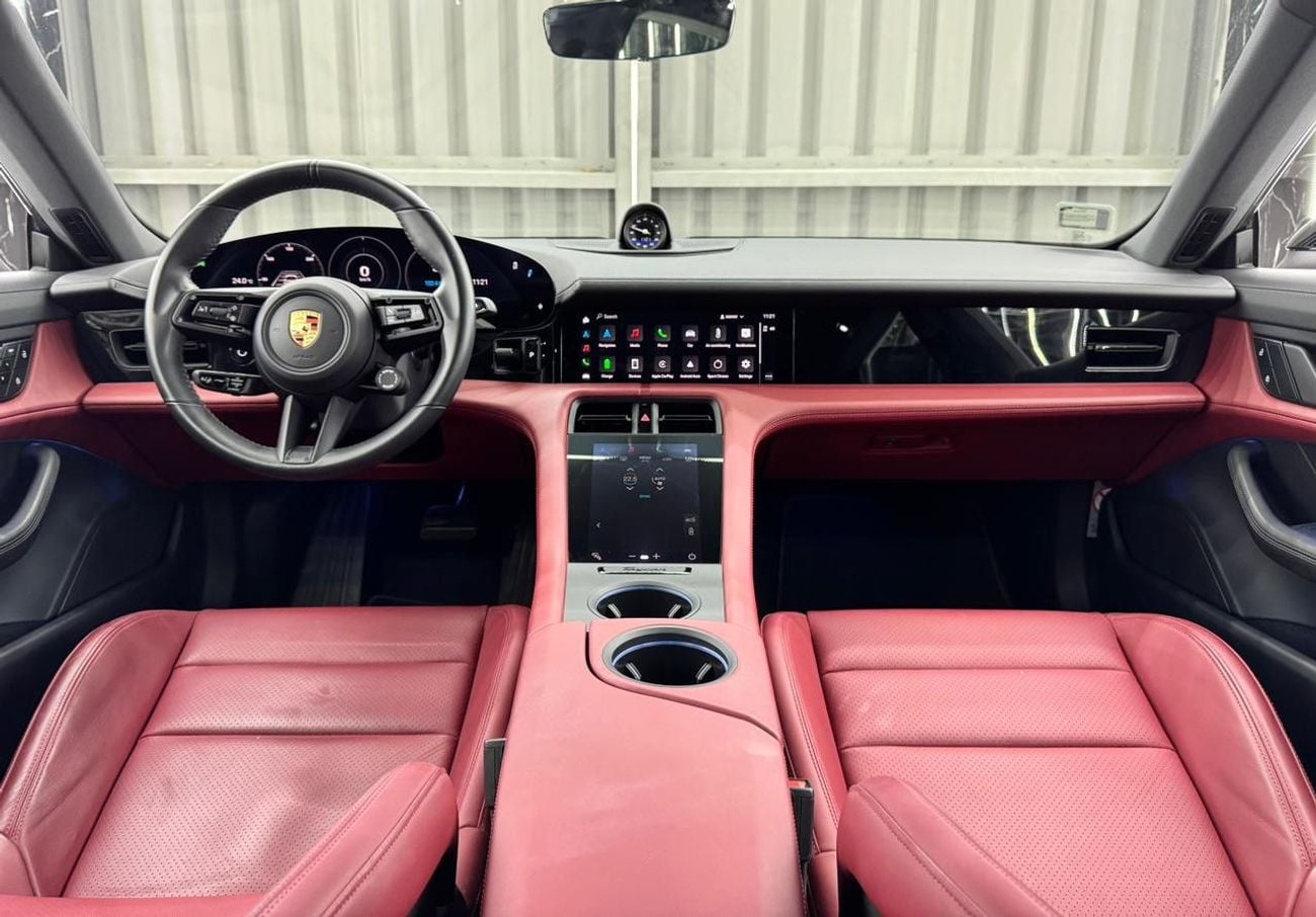 Porsche Taycan STD