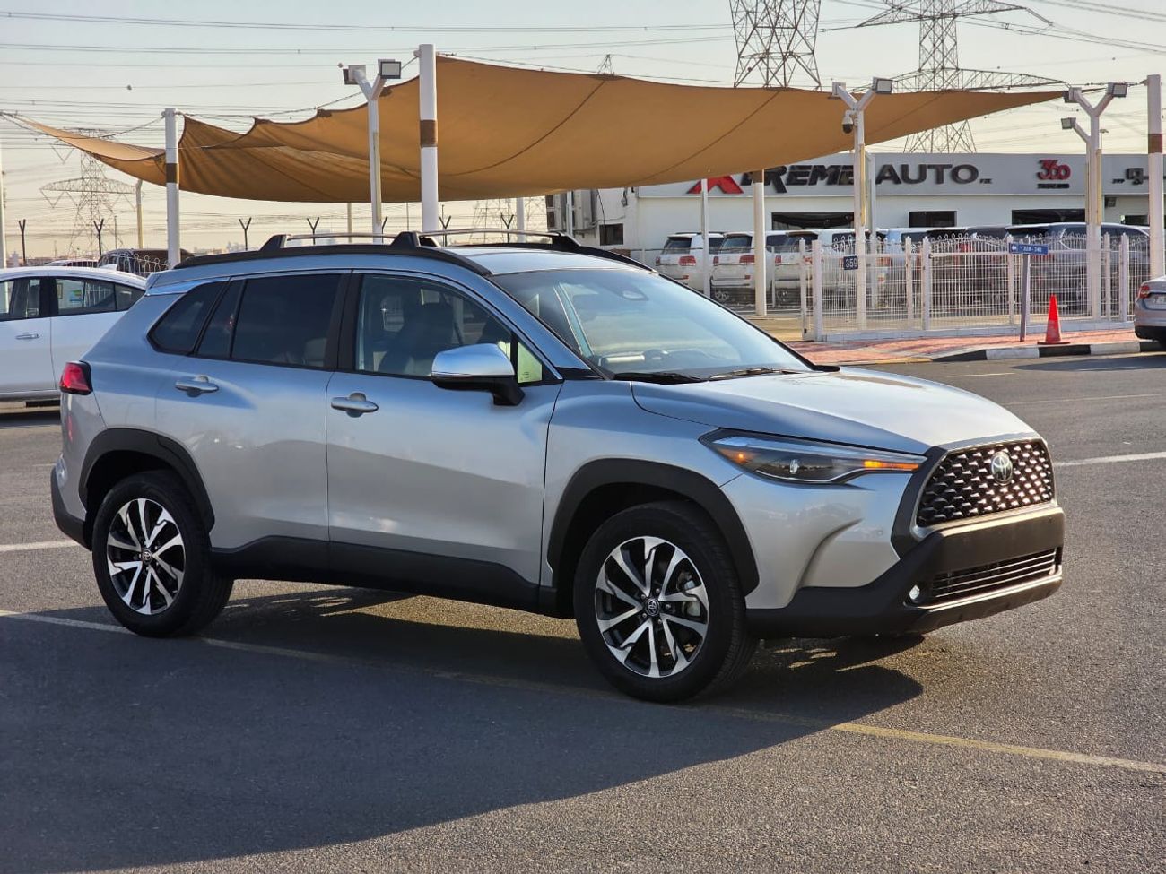 تويوتا كورولا كروس 2.0 XLE (AWD)