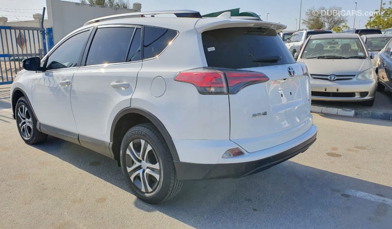 Toyota RAV4 le