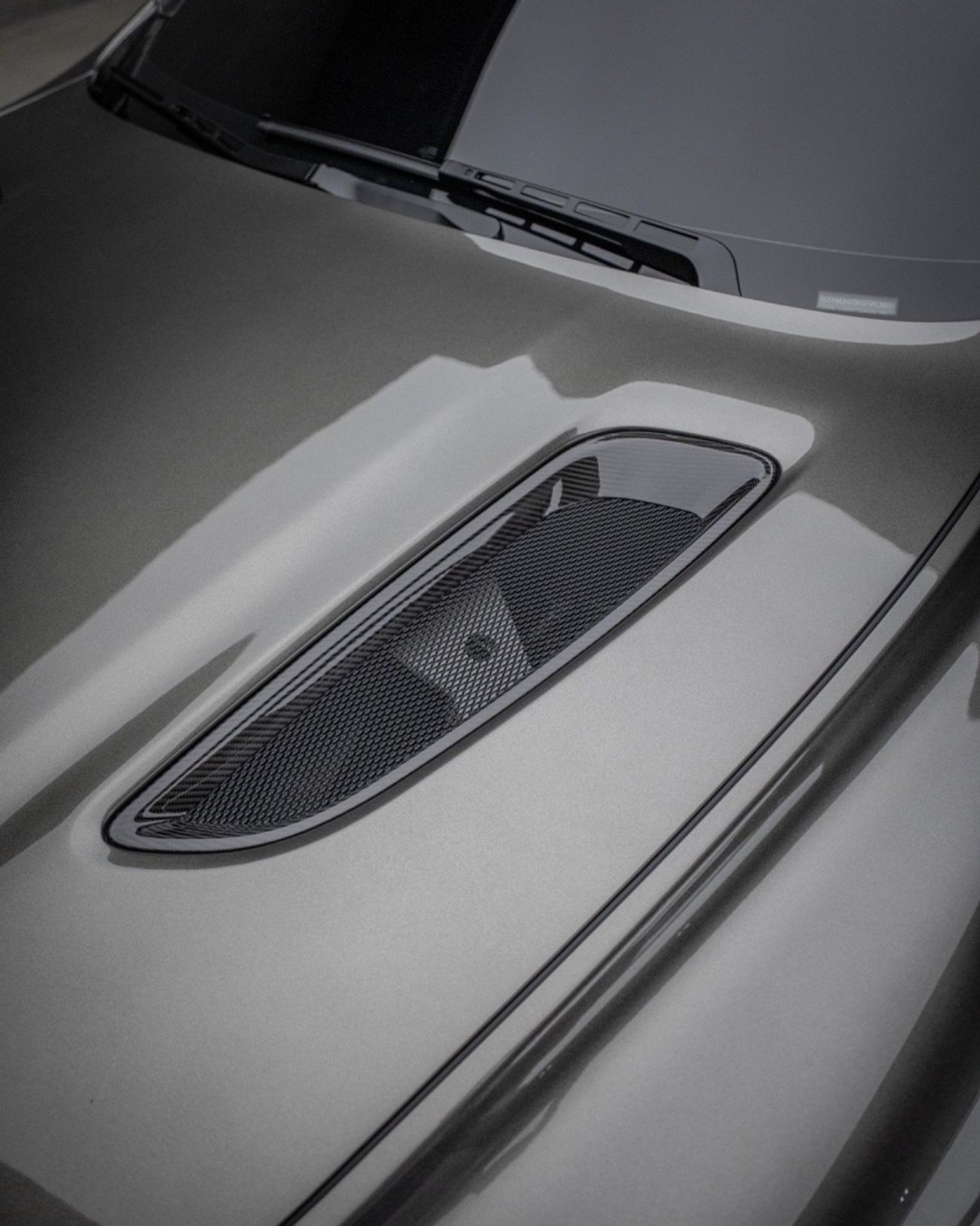 أستون مارتن DB11 AMR 5.2L