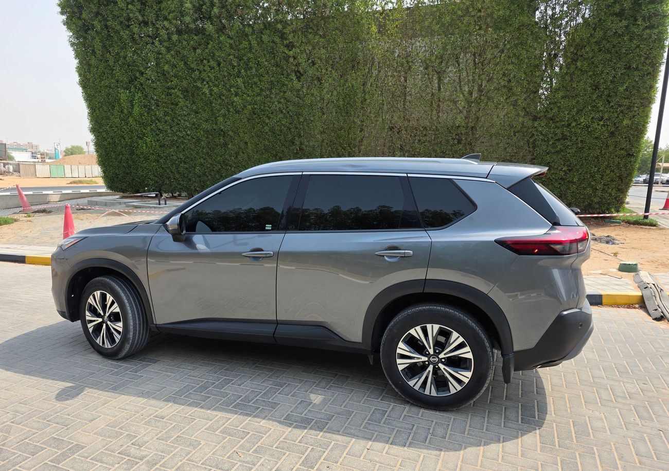 نيسان روج SV 2.5L CVT