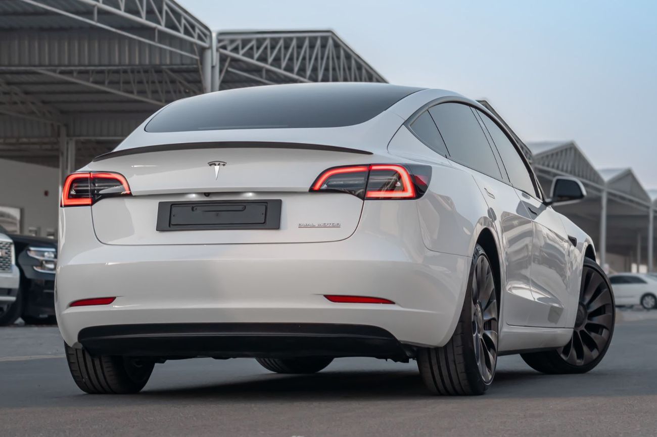 تسلا موديل 3 Performance (AWD)