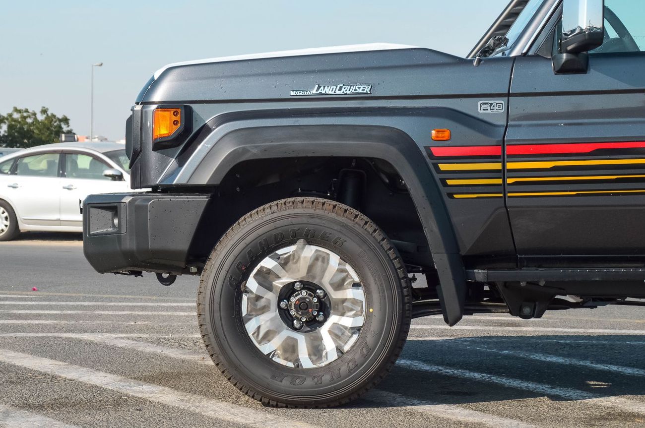 Toyota Land Cruiser Pick Up TOYOTA LAND CRUISER 79 4.0L 4WD PETROL PICKUP 2025