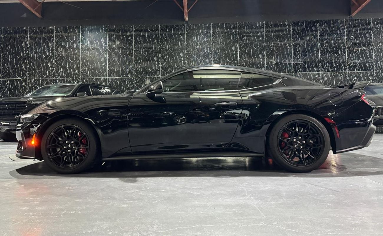 فورد موستانج GT Premium 5.0L (486 HP) Coupe A/T