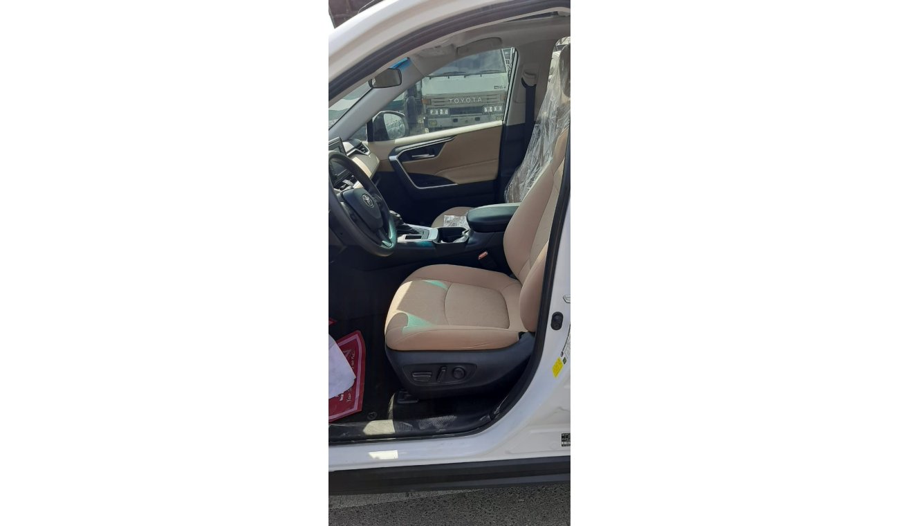 تويوتا راف ٤ TOYOTA RAV4 XLE push  start sunroof