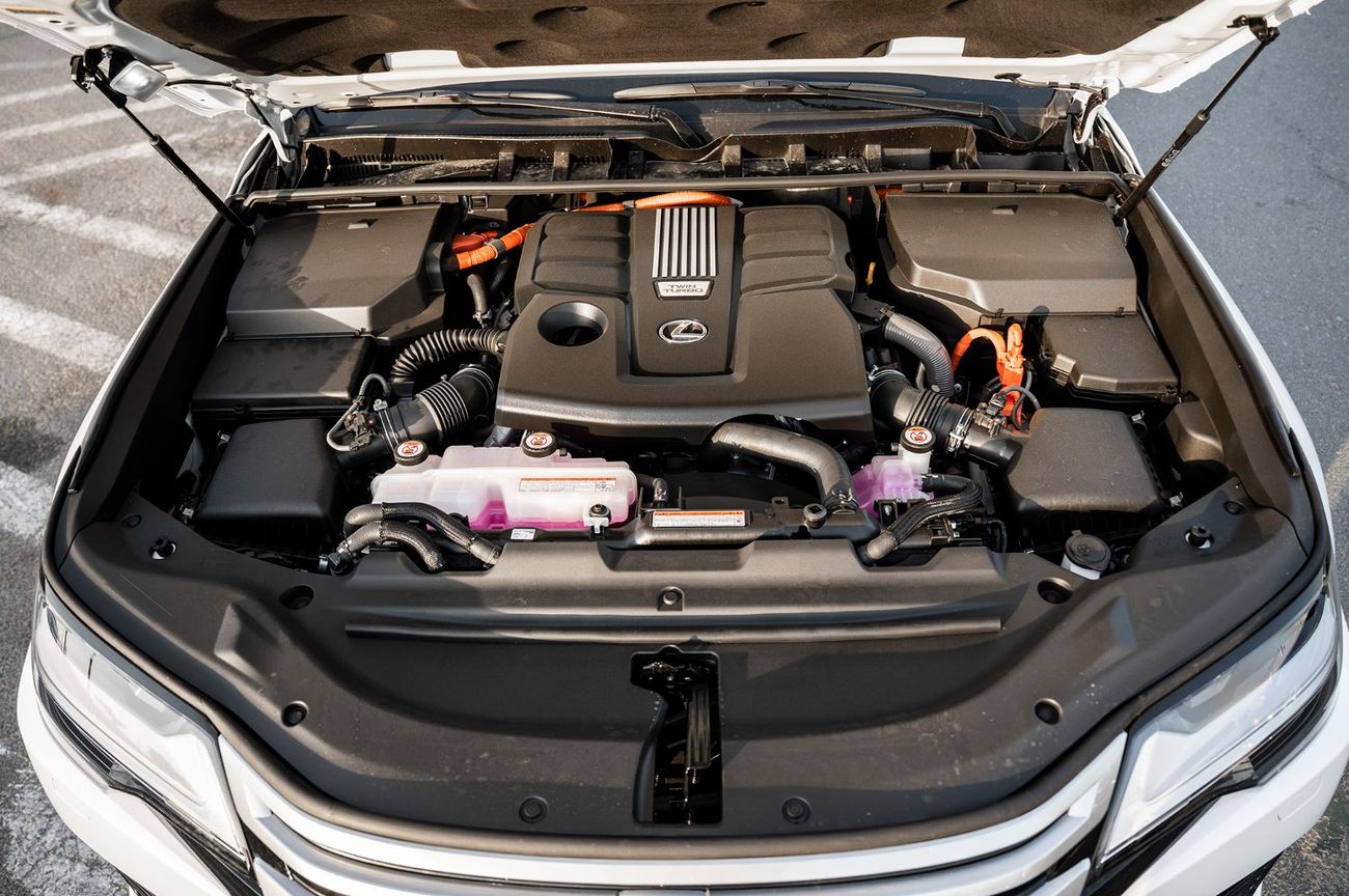 Lexus LX 700h 2026 Lexus LX700h VIP 3.5L Petrol AT (White - Orange)