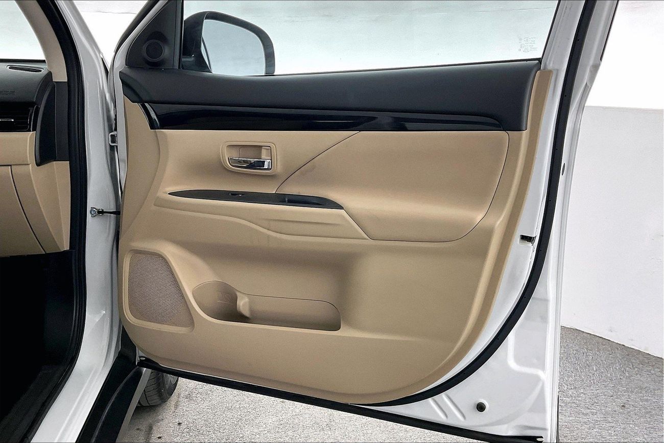 Mitsubishi Outlander GLX Basic | National Day Celebration | Guaranteed Warranty | 0 Down Payment