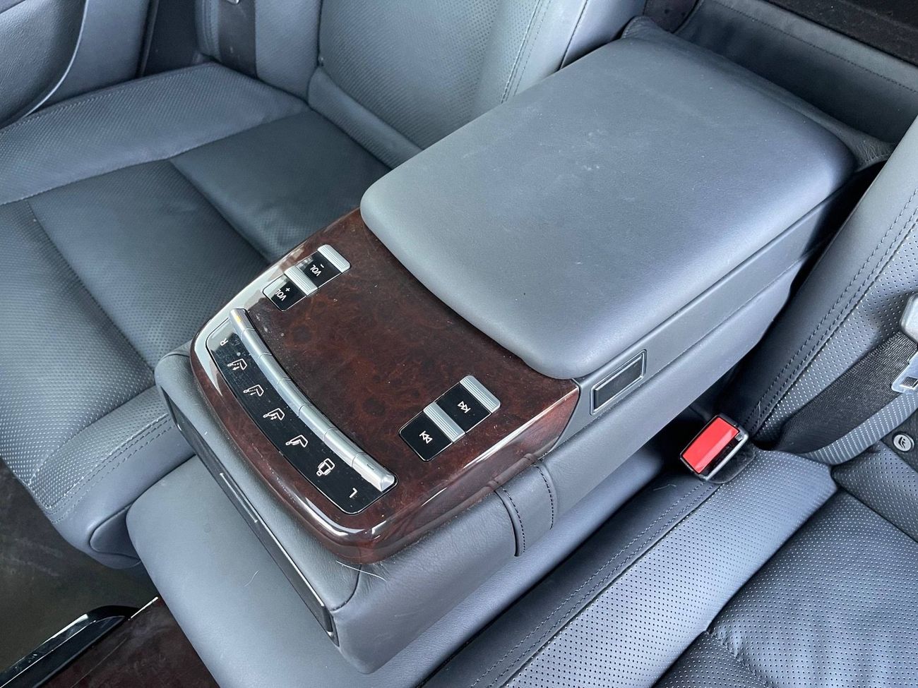 مرسيدس بنز S 400 S400 ماشي فقط 48000