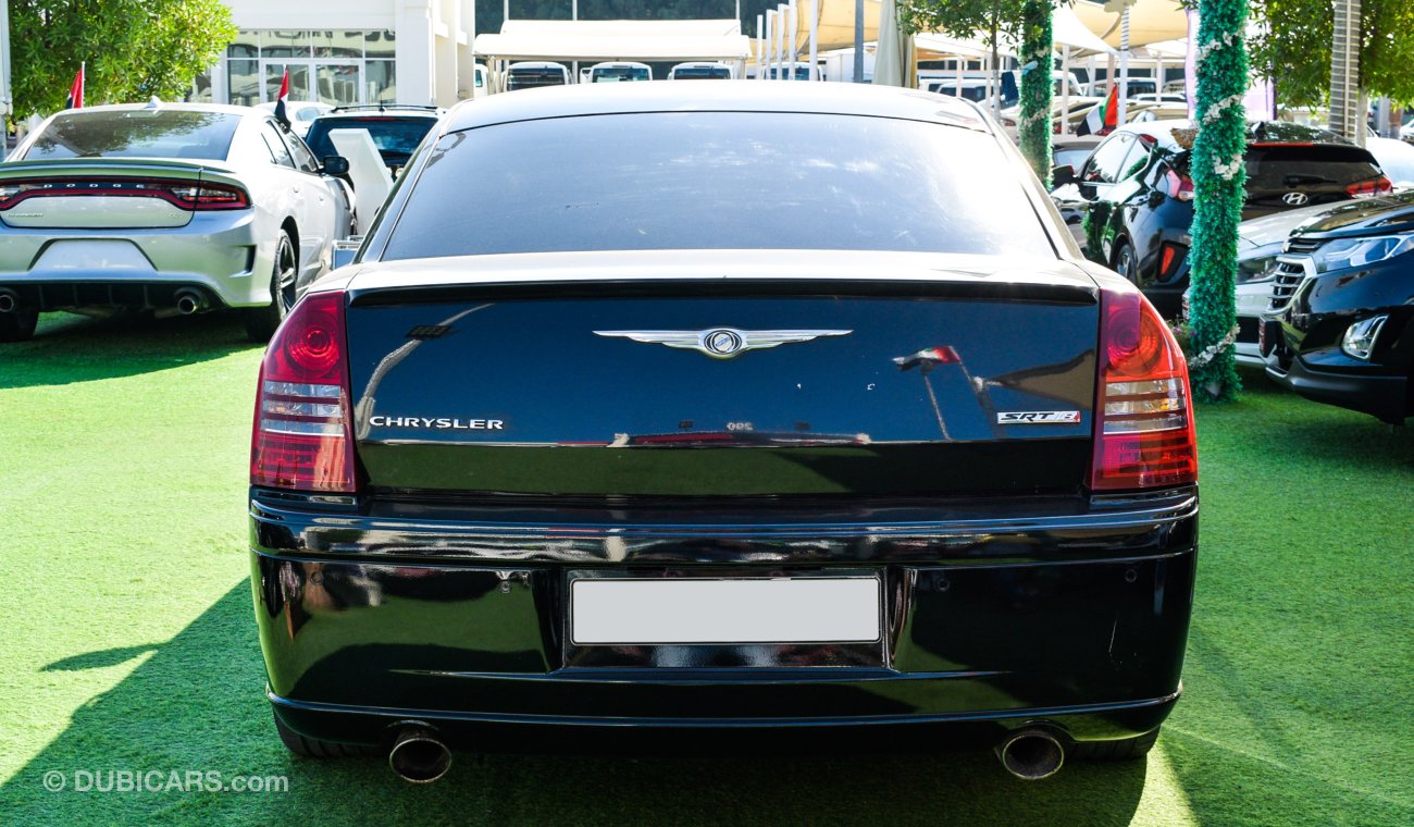 Chrysler 300C Hemi 5.7L With SRT8 Badge