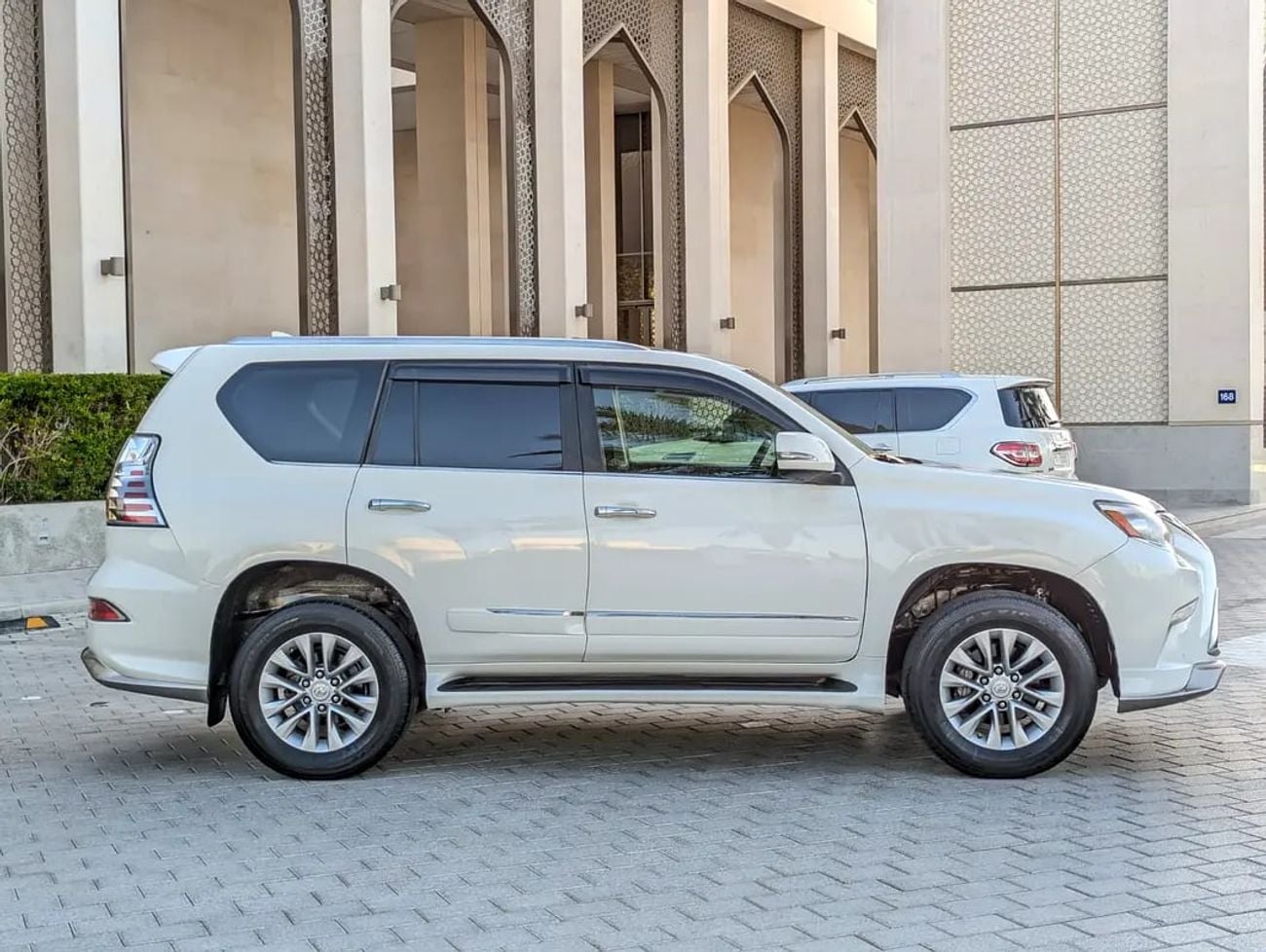 لكزس GX 460 GX460 FULL OPTION IN EXCELLENT CONDITION