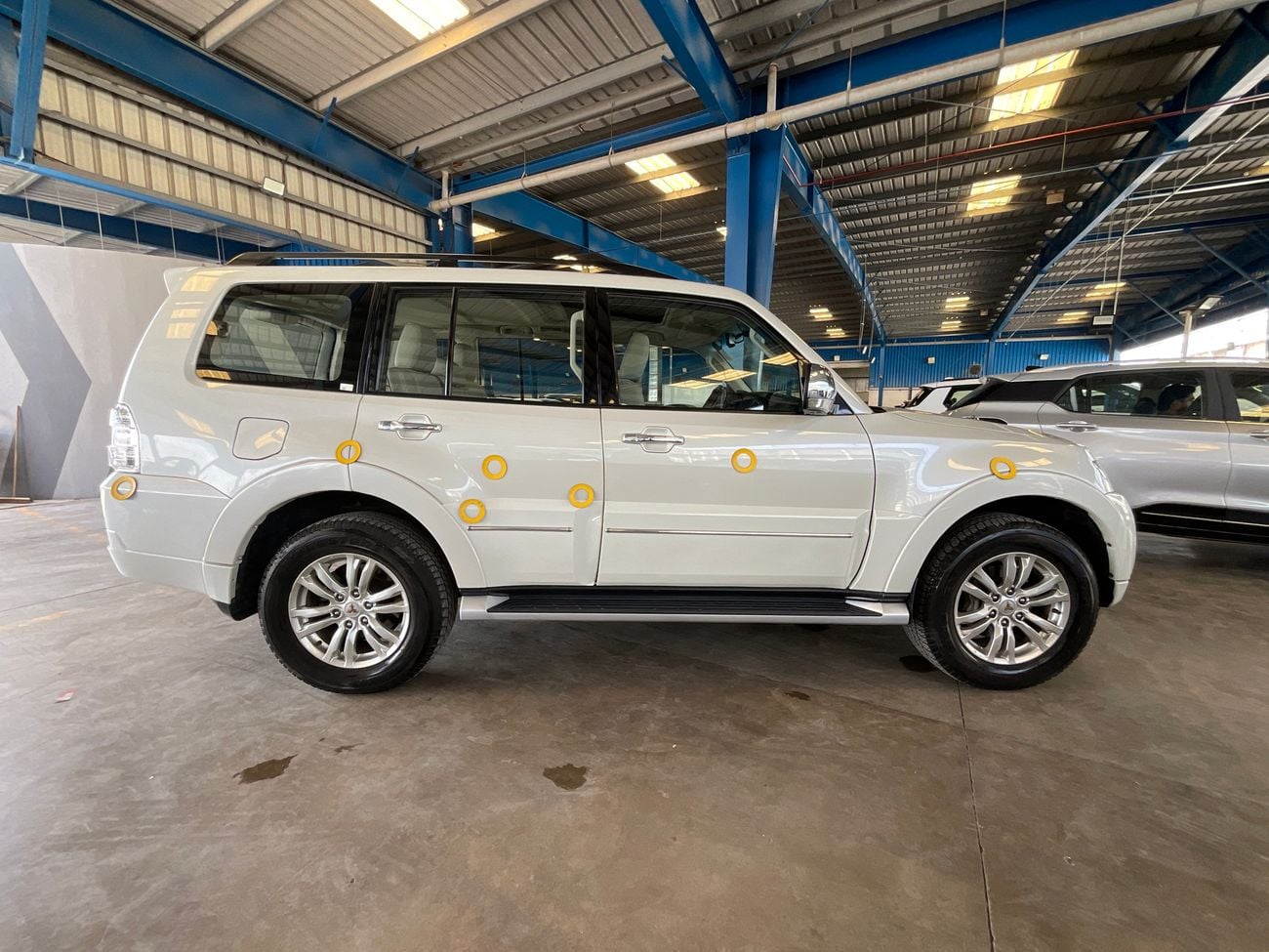 Mitsubishi Pajero GLS Highline 3.8L (274 HP) GLS Highline | Guaranteed Warranty | 0 Down Payment