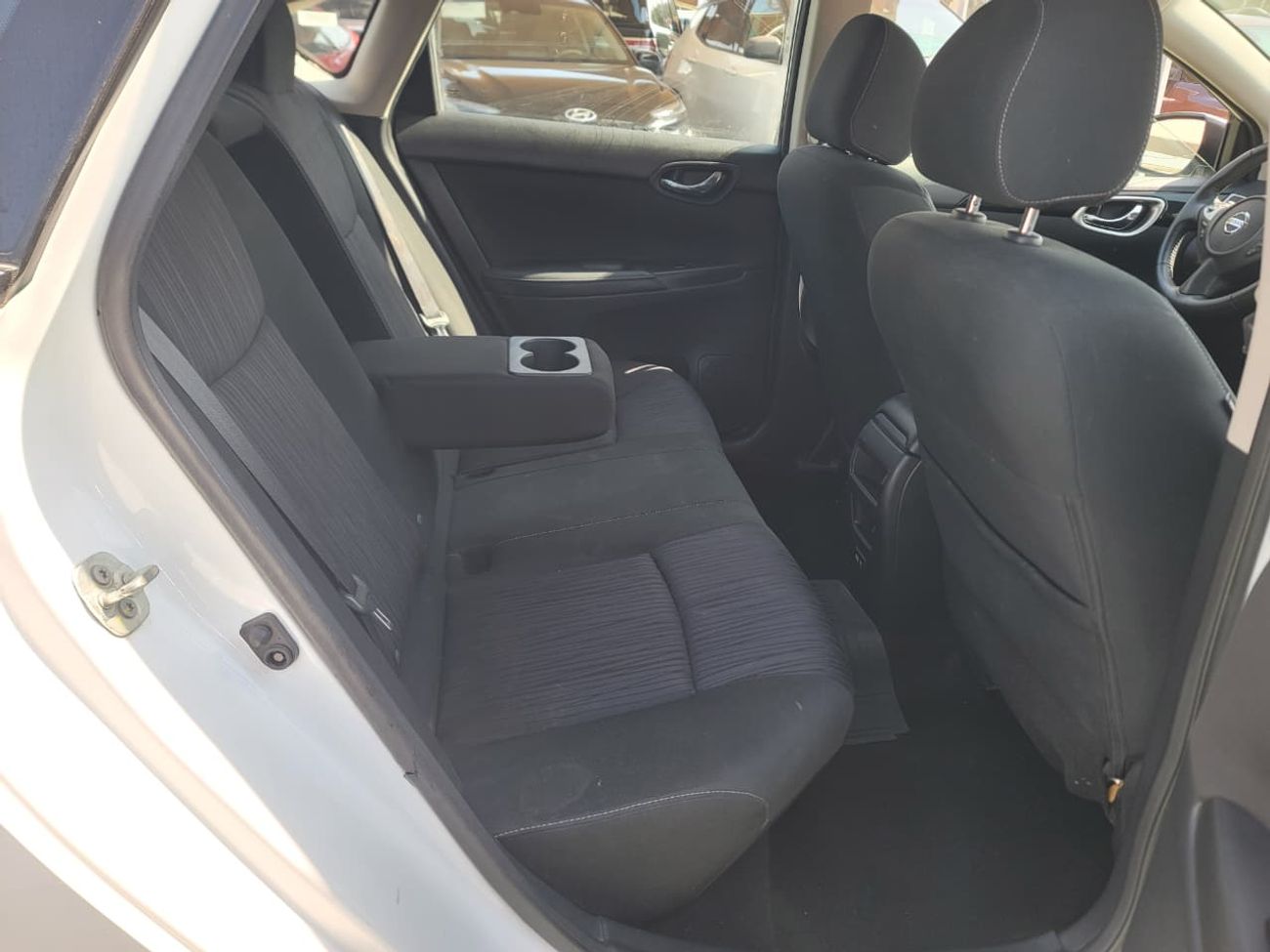 نيسان سنترا SV 1.8L