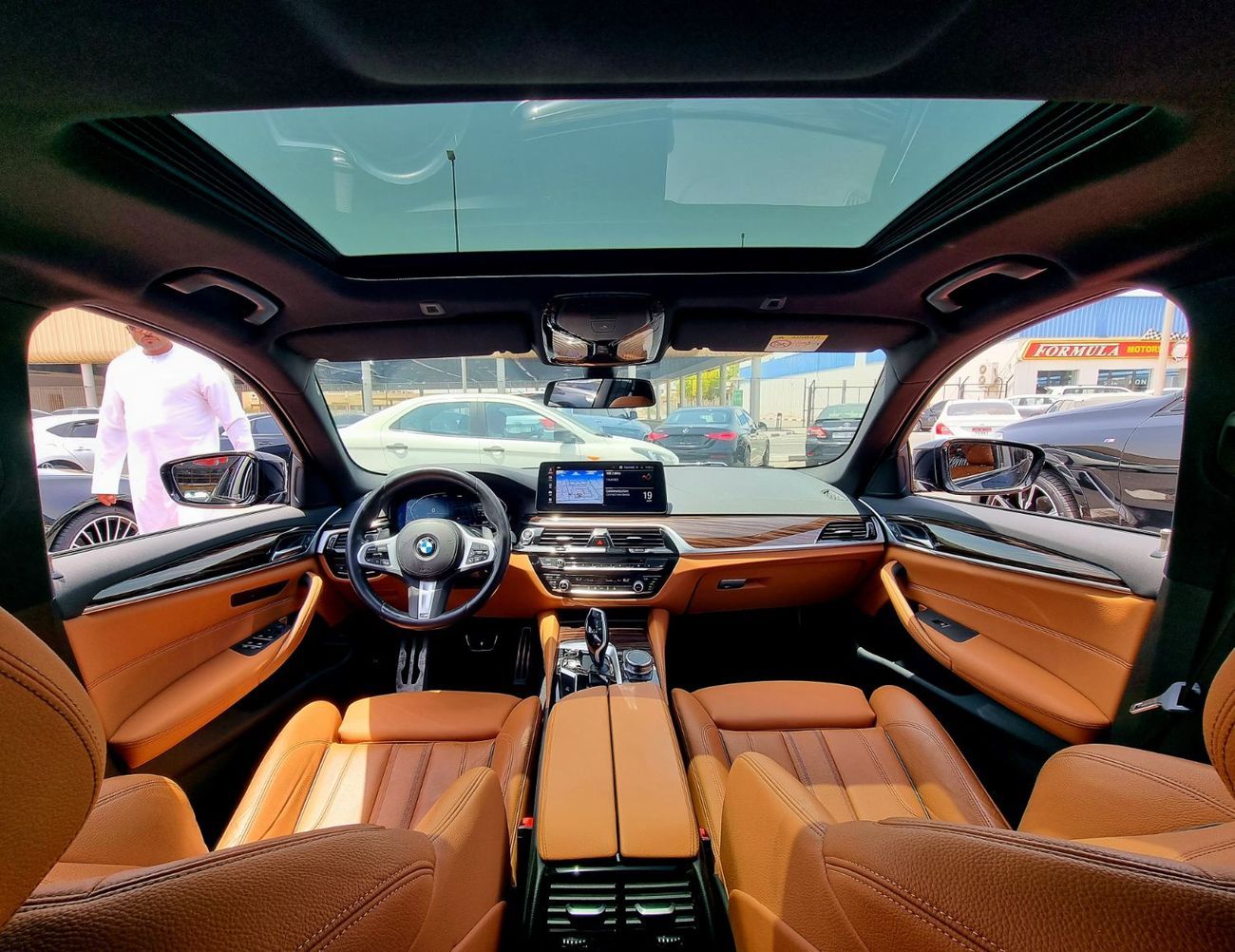 بي أم دبليو 520i Executive 1.6L