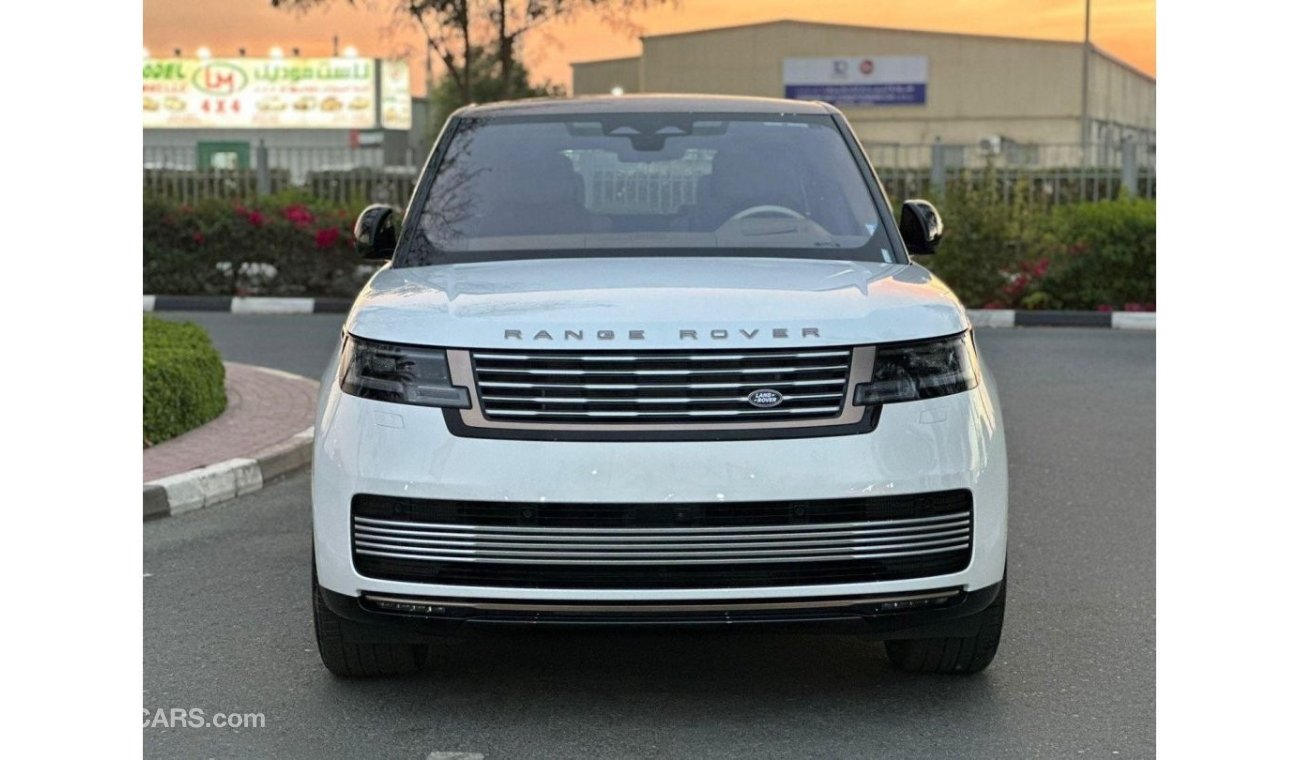 Land Rover Range Rover BRAND NEW GCC SPEC UNDER WARRANTY AND SERVICE